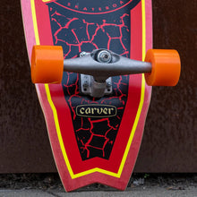 تحميل الصورة في عارض المعرض، لوح التزلج Flame Dot Shark Carver Surf Skate مقاس 9.85 بوصة × 31.52 بوصة