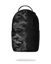 تحميل الصورة في عارض المعرض، SPRAY SPLIT NIGHT CAMO DLXSV