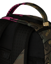 Load image into Gallery viewer, SPLIT PINK AND CAMO DLXSV
