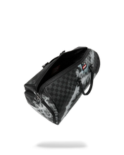 تحميل الصورة في عارض المعرض، SIP N’ SMOKE DUFFLE
