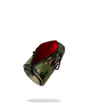 تحميل الصورة في عارض المعرض، WOODLAND CAMO CHECK CHAIN DUFFLE
