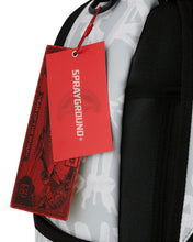 تحميل الصورة في عارض المعرض، MONEY BEAR GRAFFITI FLOAT
