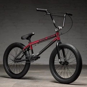 KINK BMX - CURB - Gloss Blood Orange 20"Featuring modern geometry and outfitted with components such as 8.75” Kink T875 bars, 3-piece tubular chromoly cranks, a raised Mission Control TL stem, soft Kink PabmxKINKRage 