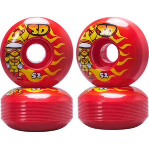 Speed Demons Hot Shot 52mmThis pack of 4 skateboard wheels is based on the super cool and kid-friendly design of the Speed ​​Demons Characters line. Go for the Hot Shot or shoot for the starswheelsspeed demonsRage 